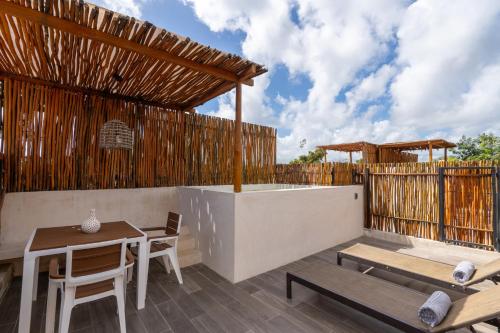 Moonstone - Villa with private pool and 24hrs security & Beach club access in Tulum, Mexico