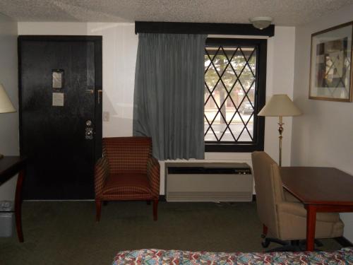 Value Inn Motel - Milwaukee Airport South - main image