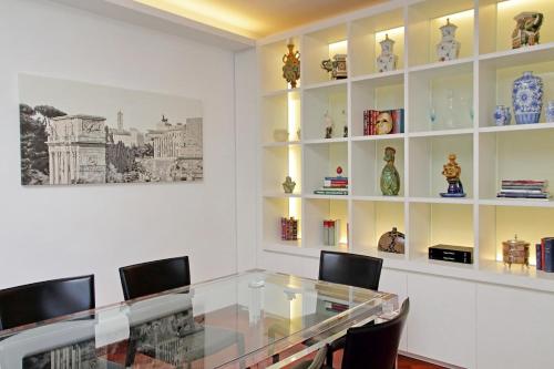 RESIDENZA BELVEDERE LuxuryAparment-Pool&Balcony-JACUZZi-AirCond-Wifi, Řím (fotografie 8)