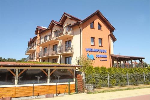 Viesnīcas āriene, Wielorybek Junior in Katy Rybackie