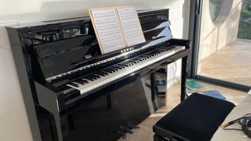 Villa Japandi avec vue - en Uzège