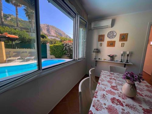 Blue Paradise Seaview villa with private pool in Thimári