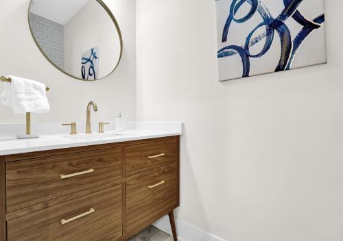 Walk to Memphis Nightlife, 100 Yr Old Cozy Apt Walk to Memphis Nightlife, 100 Yr Old Cozy Apt