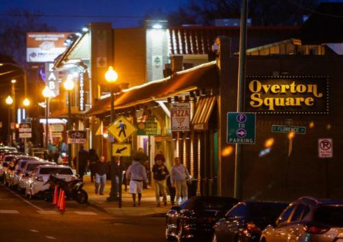 Walk to Memphis Nightlife, 100 Yr Old Cozy Apt Walk to Memphis Nightlife, 100 Yr Old Cozy Apt