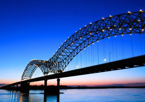 Walk to Memphis Nightlife, 100 Yr Old Cozy Apt Walk to Memphis Nightlife, 100 Yr Old Cozy Apt