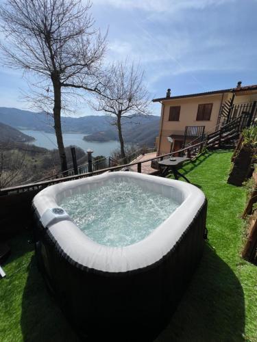 Ma De House Lago del Turano in Castel Di Tora