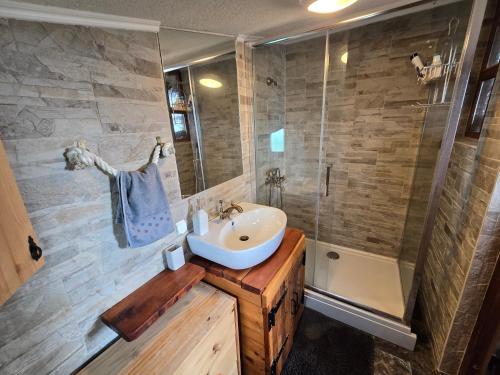 Jasmine Apartment in Ratisevina