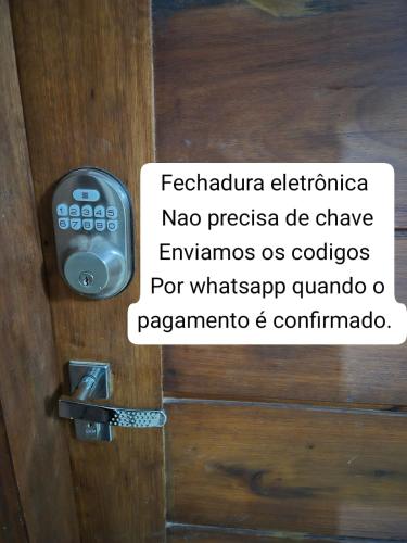 Flat na área central de Valadares Com AR garagem wifi cozinha completa para grupos ou casais