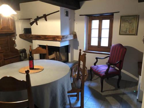 Bijou aus dem 18 Jahrhundert im Maggiatal in 福西奧