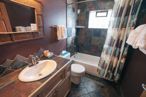 Rocky Mountain Retreat 2 by Rocky Mountain Resorts - image 2