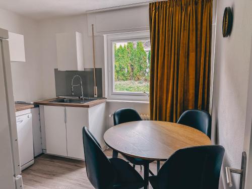 Sali-Bayreuth - Charming Apartment Near Zoo in Bayreuth with Terrace, Free Wi-Fi & 24-Hour Front Des 6.9km von Emtmannsberg entfernt