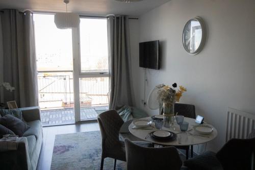 1 Bed Apartment in City Centre with Parking, Birmingham (Foto 7)