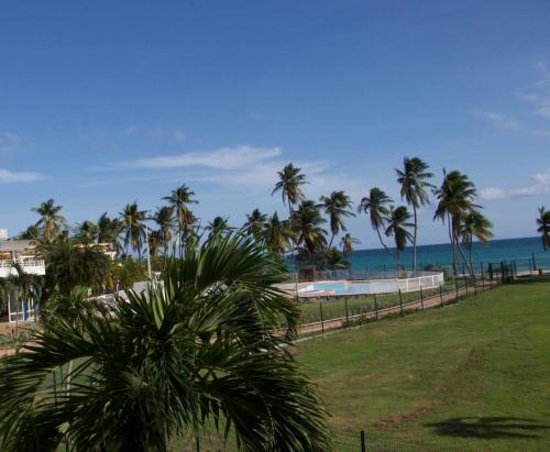 Beach, Savane 82 - Vue mer - Acces plage in Gosier