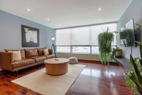 Caoba 3BR by Geko