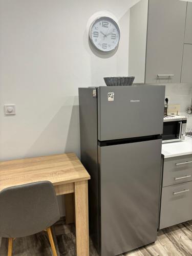 ห้องครัว, อพาร์ตเมนต์ 1 ห้องนอน 1 ห้องน้ำส่วนตัว ขนาด 25 ตร.ม. – ลูตรากิ (Ble Property Atlas 6) in เลาทราคี