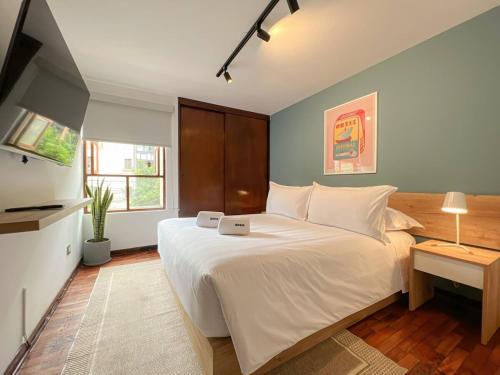 Modern Dalias Miraflores Apartment by Geko - image 2