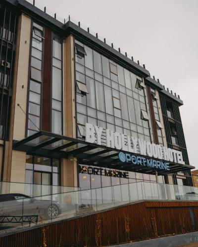 Buitenkant, Port Marine Hotel By HOLLYWOOD in Sabayil