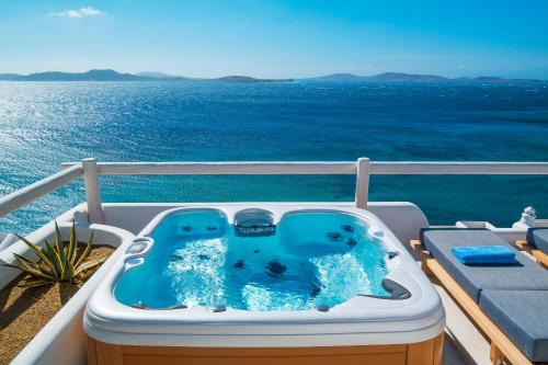 熱水浴缸, 米科諾斯大酒店及度假村 (Mykonos Grand Hotel & Resort) in 阿吉歐尼斯