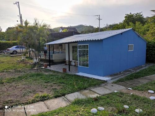 Casa de campo rural con piscina fenomenal – khách sạn tại Santa Rita