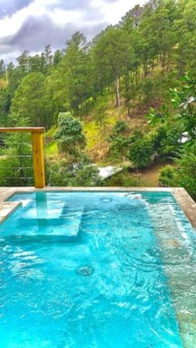 Piscina, Villa Maya Rancho Edén (Villa Maya Rancho Eden) in Jarabacoa