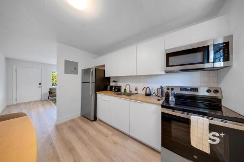 Stylish 1-BD Apt Gym, BBQ, Free Parking thumb 4
