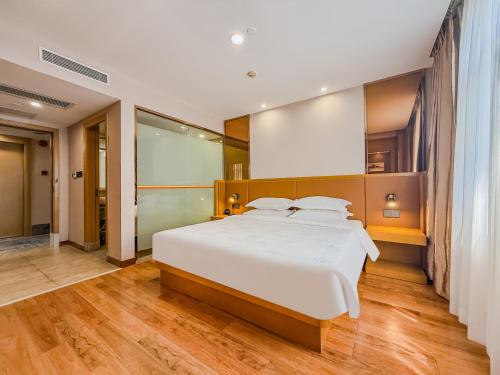 Super 8 Hotel Select Guangzhou Station Xicun Metro Station – Guangzhou (Canton)