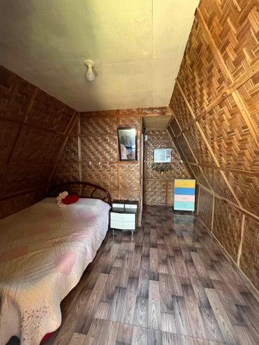 Daisy Food House and Inn in Maria