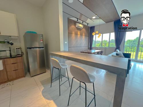 บริการและสิ่งอำนวยความสะดวก, Staycation Homestay 65 Liberty Grove Near Airport near สนามบินนานาชาติกูชิง