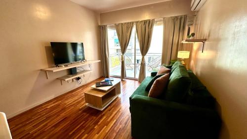 One-Bedroom Apartment image 3
