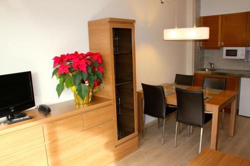 Aparthotel Golf Beach - image 2