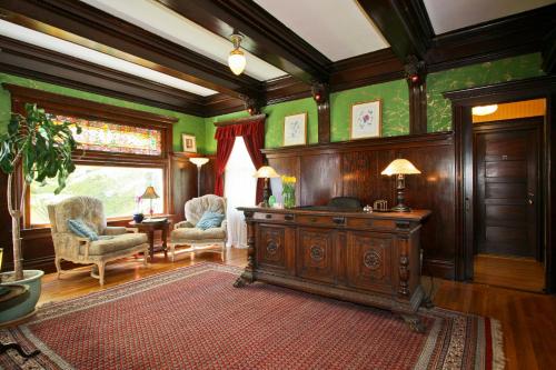 Lobby, Parker Guest House near Twin Peaks