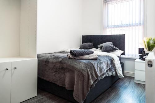 Etihad, Coop Live, Old Trafford with Free Parking, Manchester (photo 9)