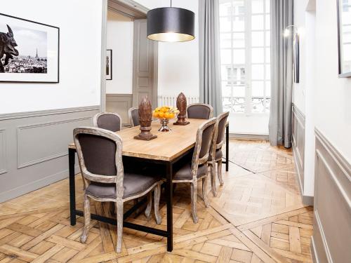 LivinParis - Luxury 2 Bedrooms Le Marais I