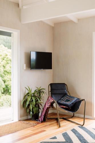 Wainui Stream Cottage