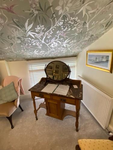Chapel Cottage Clitheroe Road - image 5
