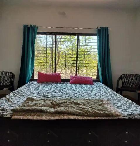 Jungle home stay in Devrukh