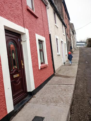 外部景觀, Comfy Bedroom and Private Bathroom on the Top Floor of a Home Stay -10 mins walk to the center - Off in 尚登