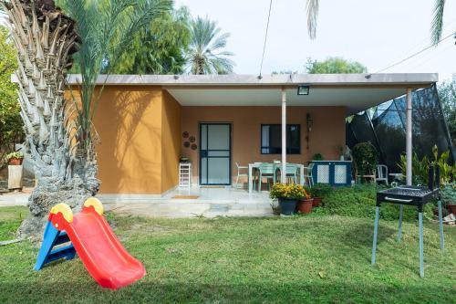 المرافق, פנינה בחצבה in Hatzeva