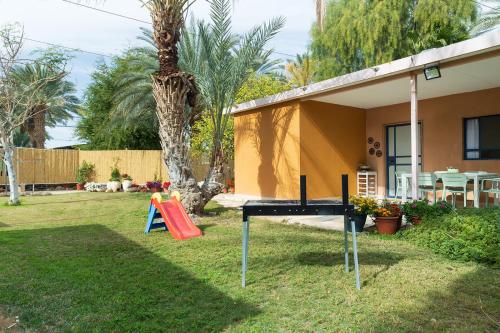 المرافق, פנינה בחצבה in Hatzeva