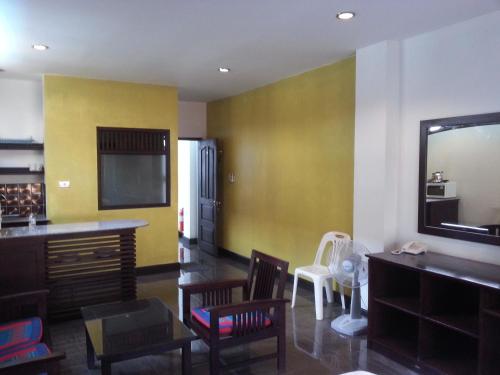 FAA Apartment - image 3