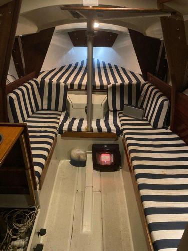 Yacht Albin 79 near Norvég Múzeum