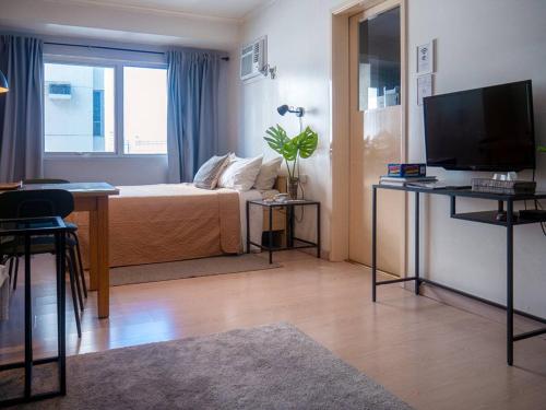 Private Modern Condo in BGC, Manila