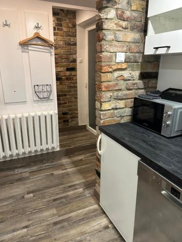 Cherry Street Apartment