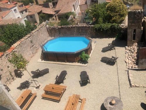 EVA & TRAVEL - El Cor del Montsant in Ulldemolins