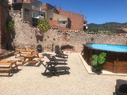EVA & TRAVEL - El Cor del Montsant in Ulldemolins