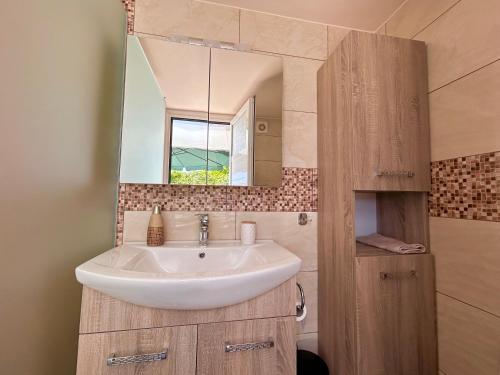 BlueSunnyParadise BlueSunnyParadise