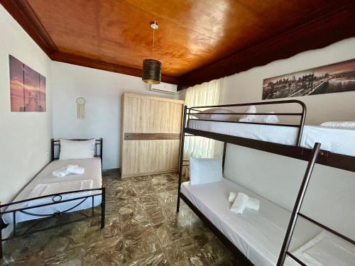 BlueSunnyParadise BlueSunnyParadise