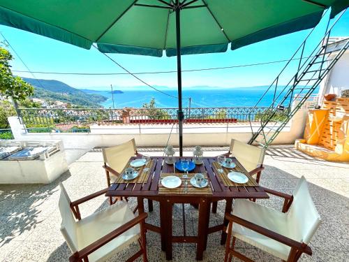 BlueSunnyParadise BlueSunnyParadise