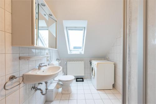 Apartment with Terrace image 7