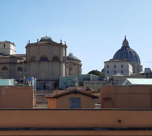 Sun's House, Rome (photo 4)
